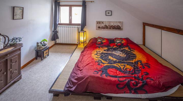 Crots bedroom